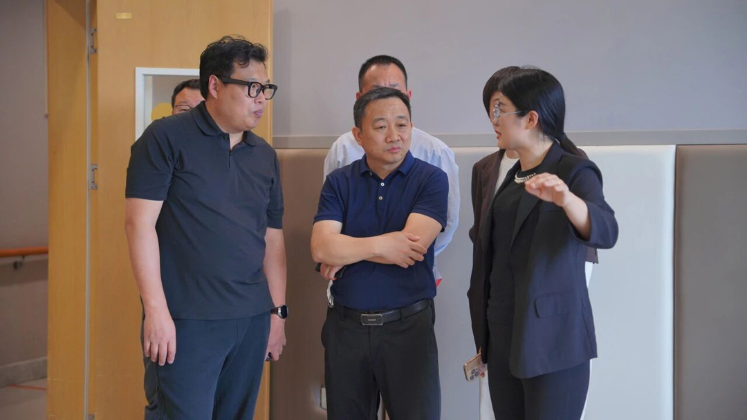 在随后的座谈交流中2.jpg