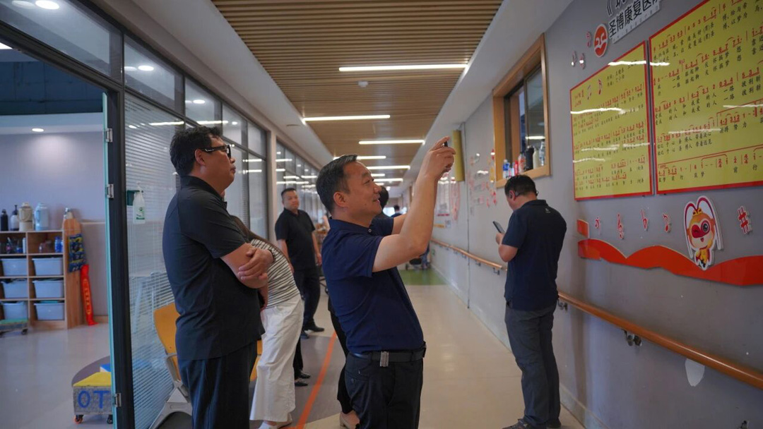 在随后的座谈交流中1.jpg
